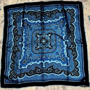 Damon Silk scarf 80-x made in Italy🌺🌺🍀